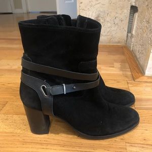 BARNEYS NEW YORK BOOTS